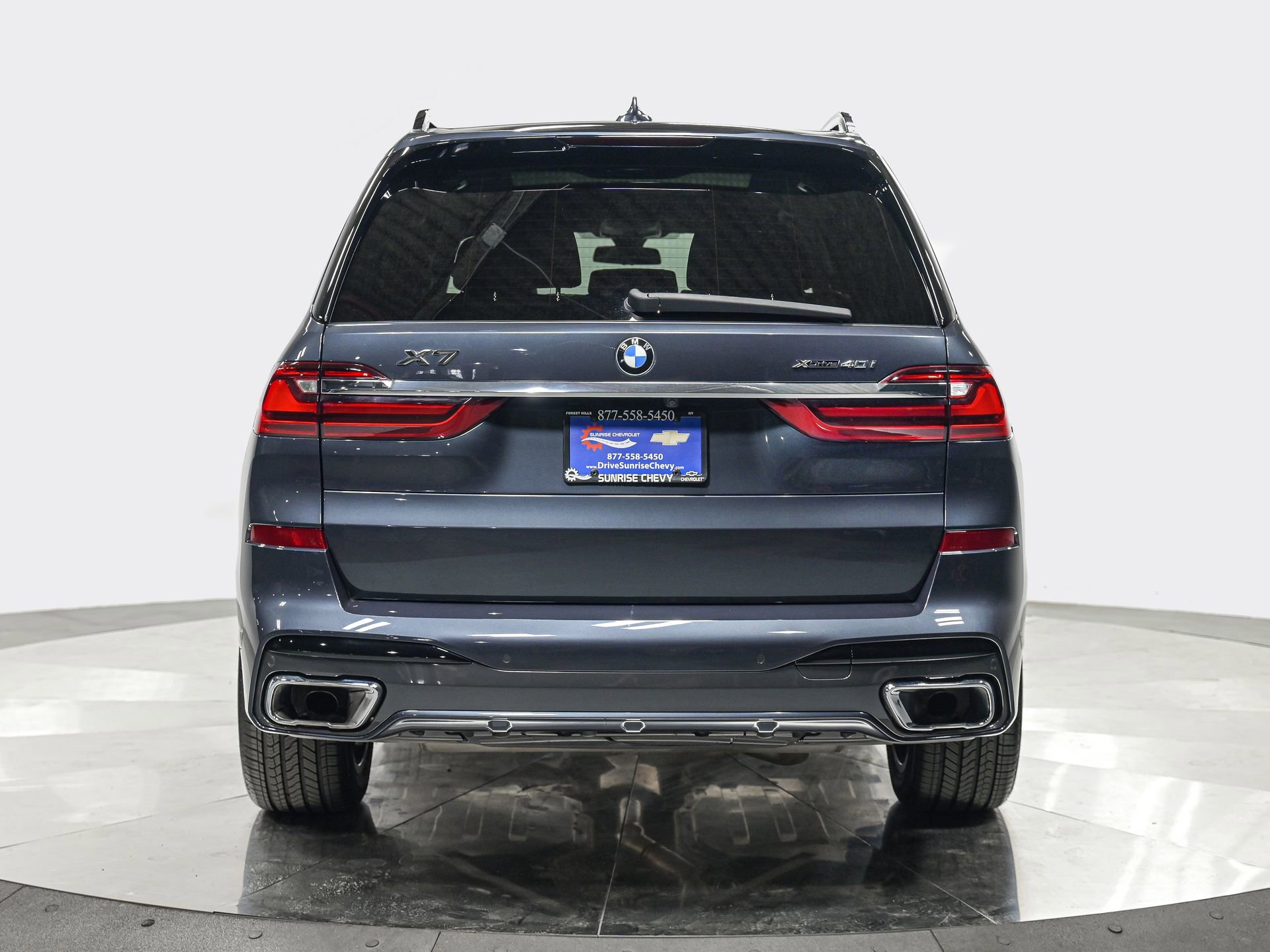 Used 2022 BMW X7 xDrive40i w/ M Sport Package image 5