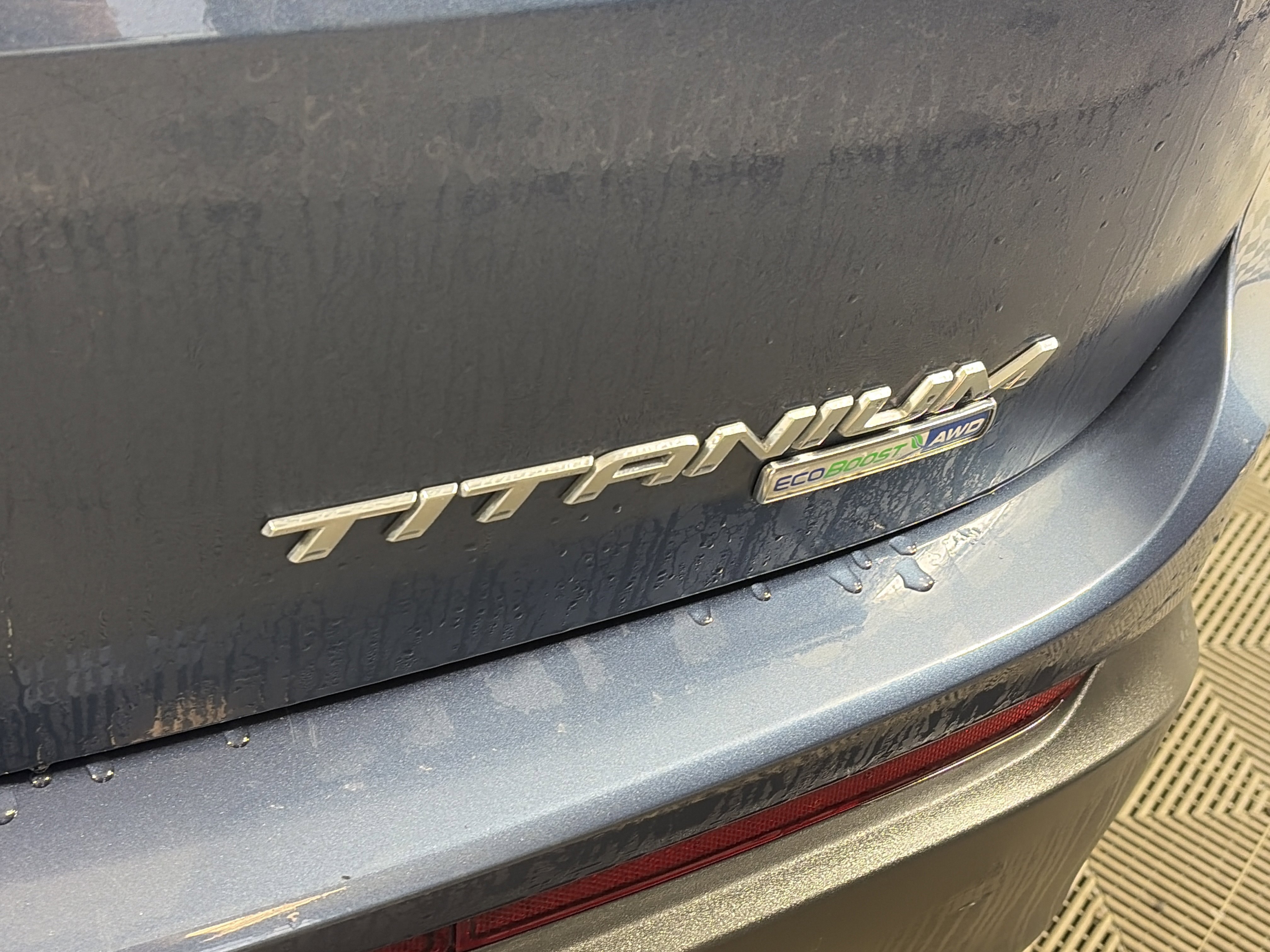 Used 2018 Ford Edge Titanium w/ Equipment Group 301A image 17