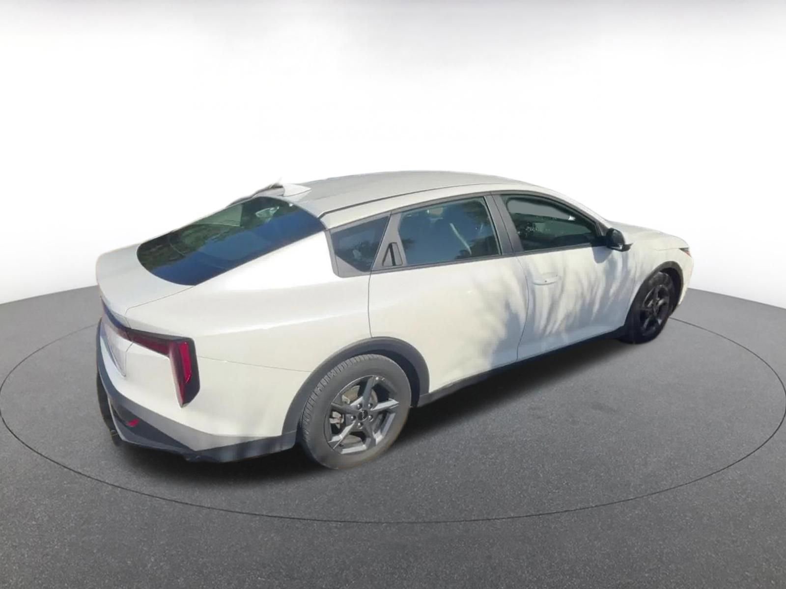 Used 2025 Kia K4 FWD image 14