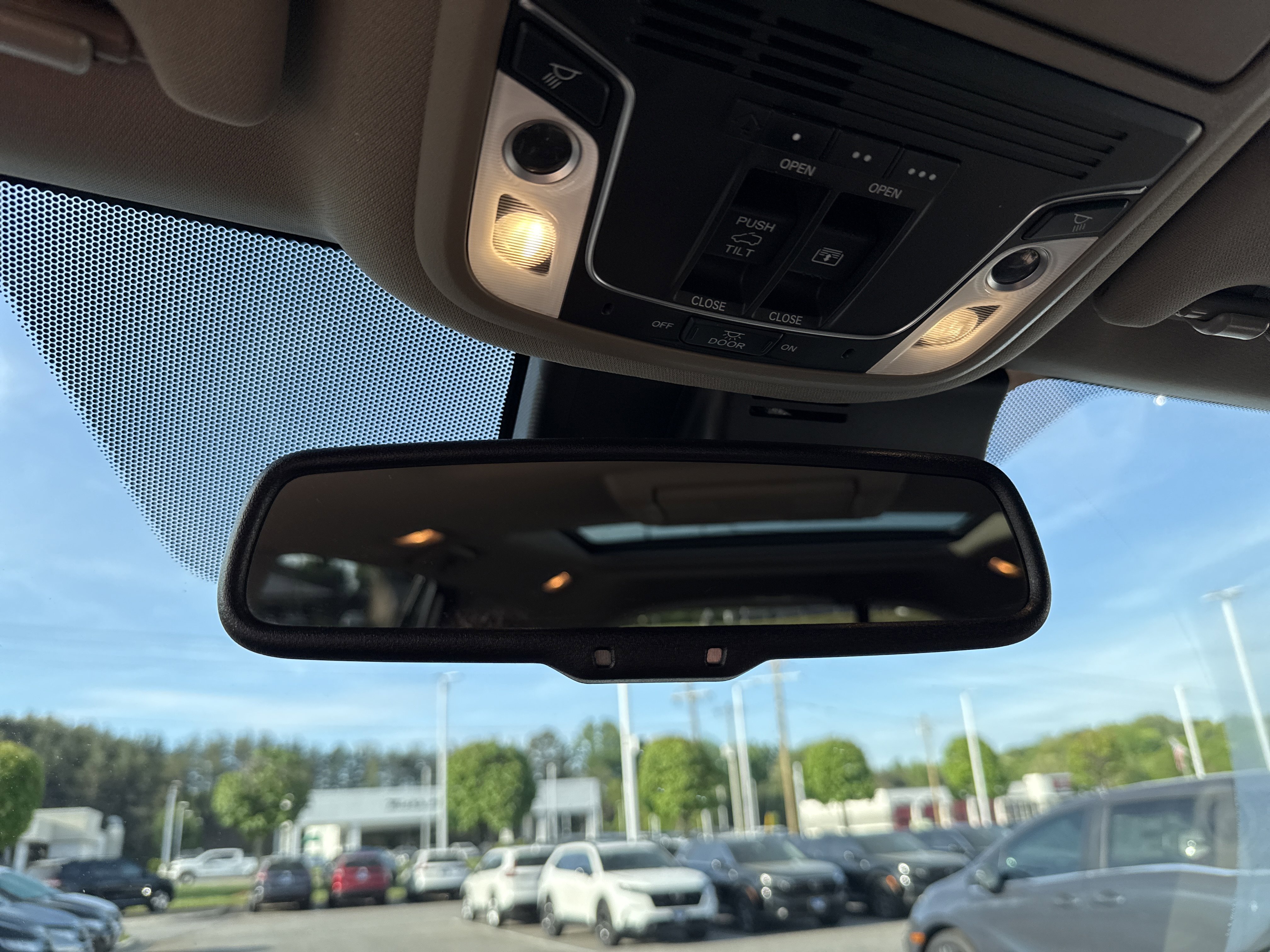 Used 2018 Honda Pilot Elite image 27