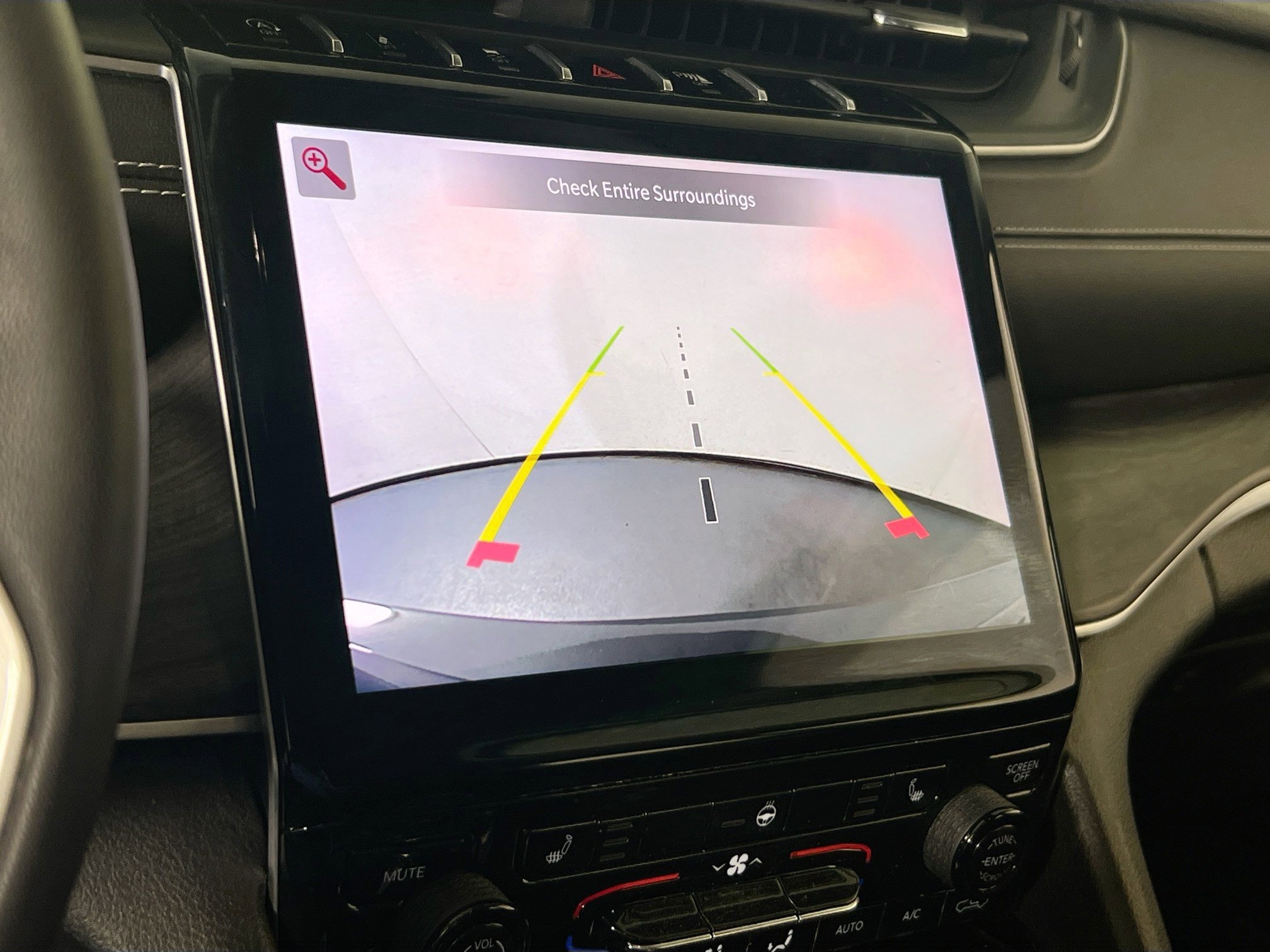 Used 2023 Jeep Grand Cherokee L Limited image 13