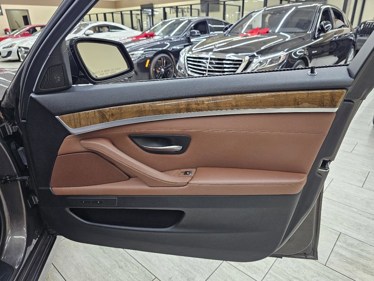 Used 2011 BMW 535i Sedan RWD image 39