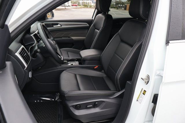 Certified 2023 Volkswagen Atlas Cross Sport SE image 12