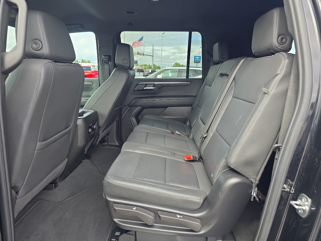 Certified 2025 Chevrolet Suburban Z71 AWD/4WD image 19