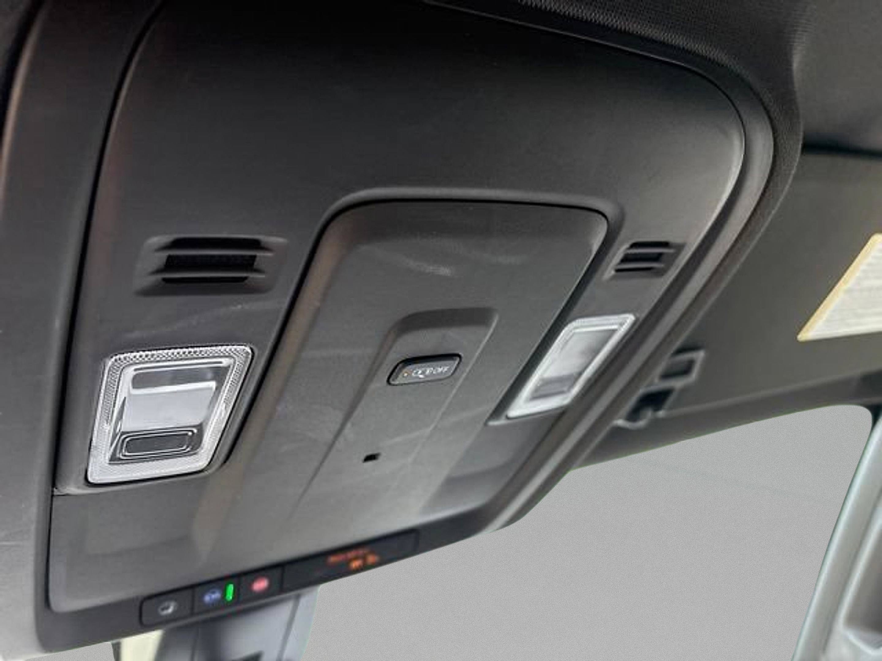 Used 2022 GMC Yukon SLE AWD/4WD image 19