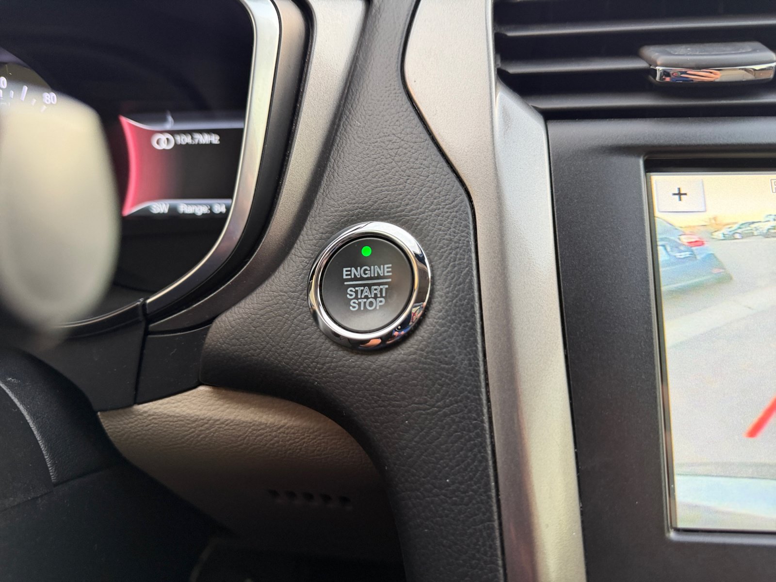 Used 2019 Ford Fusion SEL FWD image 16