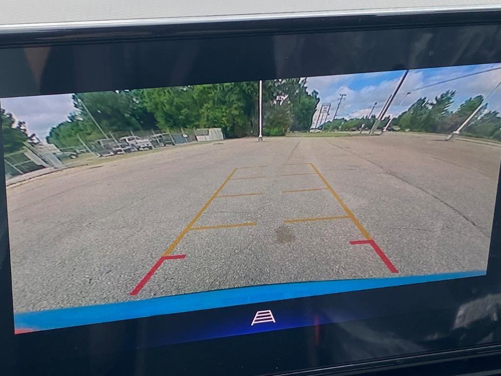 New 2025 Chevrolet Trax ACTIV w/ Driver Confidence Package image 17