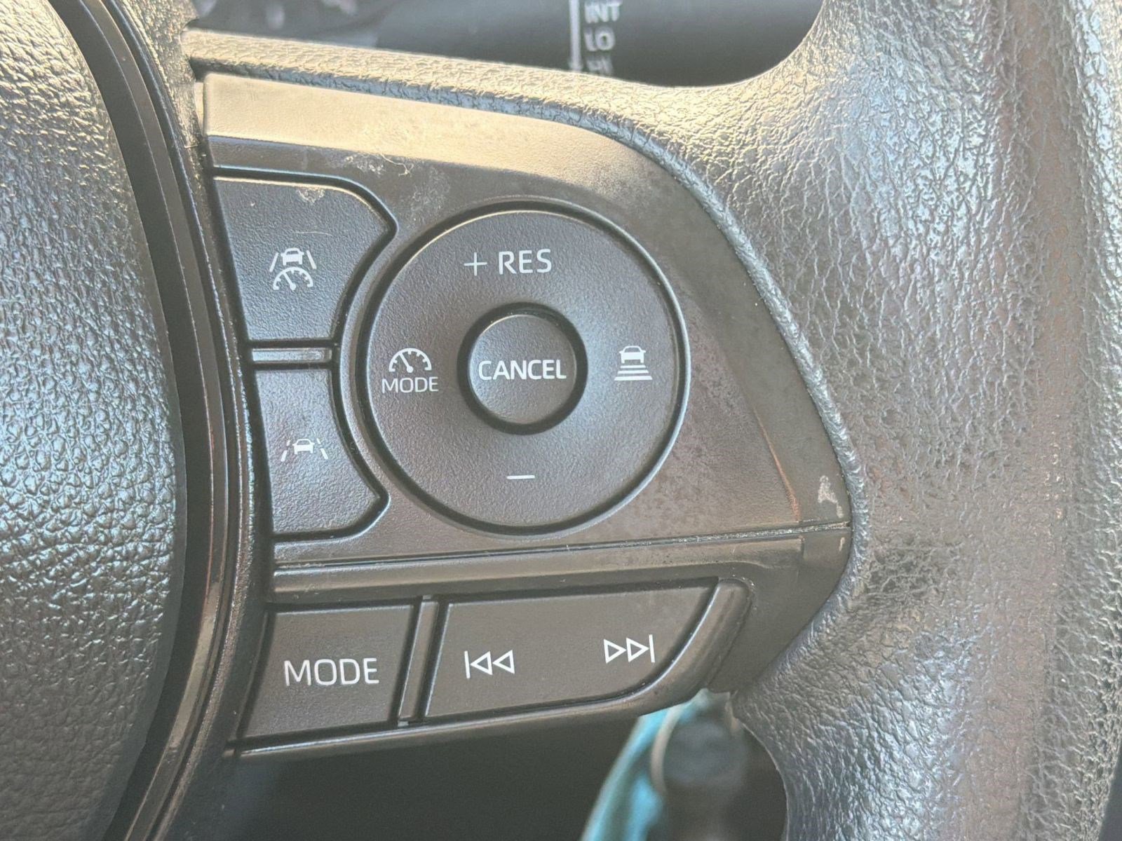 Used 2024 Toyota Corolla LE FWD image 27