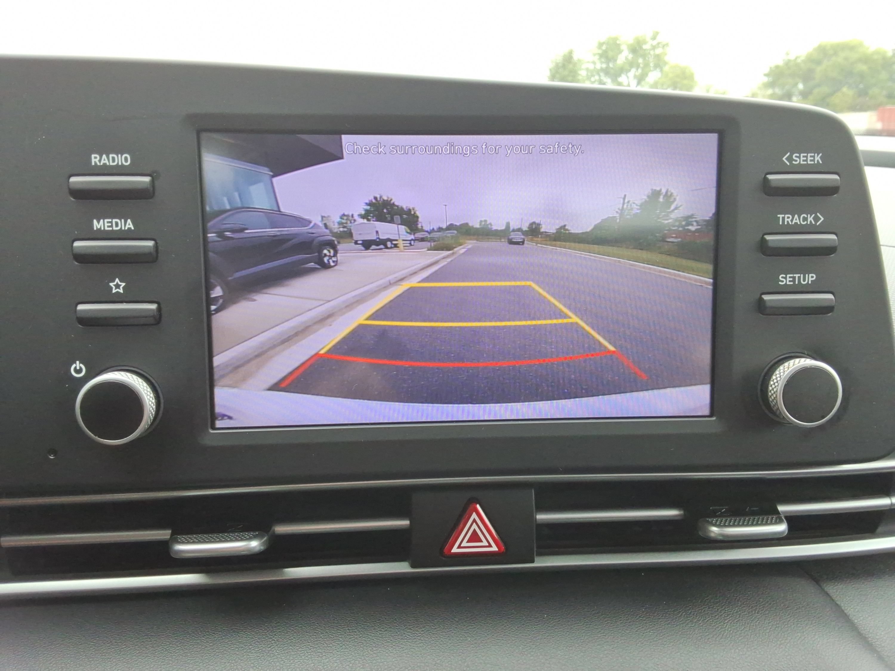 Used 2021 Hyundai Elantra SE FWD image 16