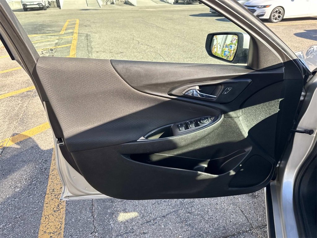 Used 2022 Chevrolet Malibu LT image 20
