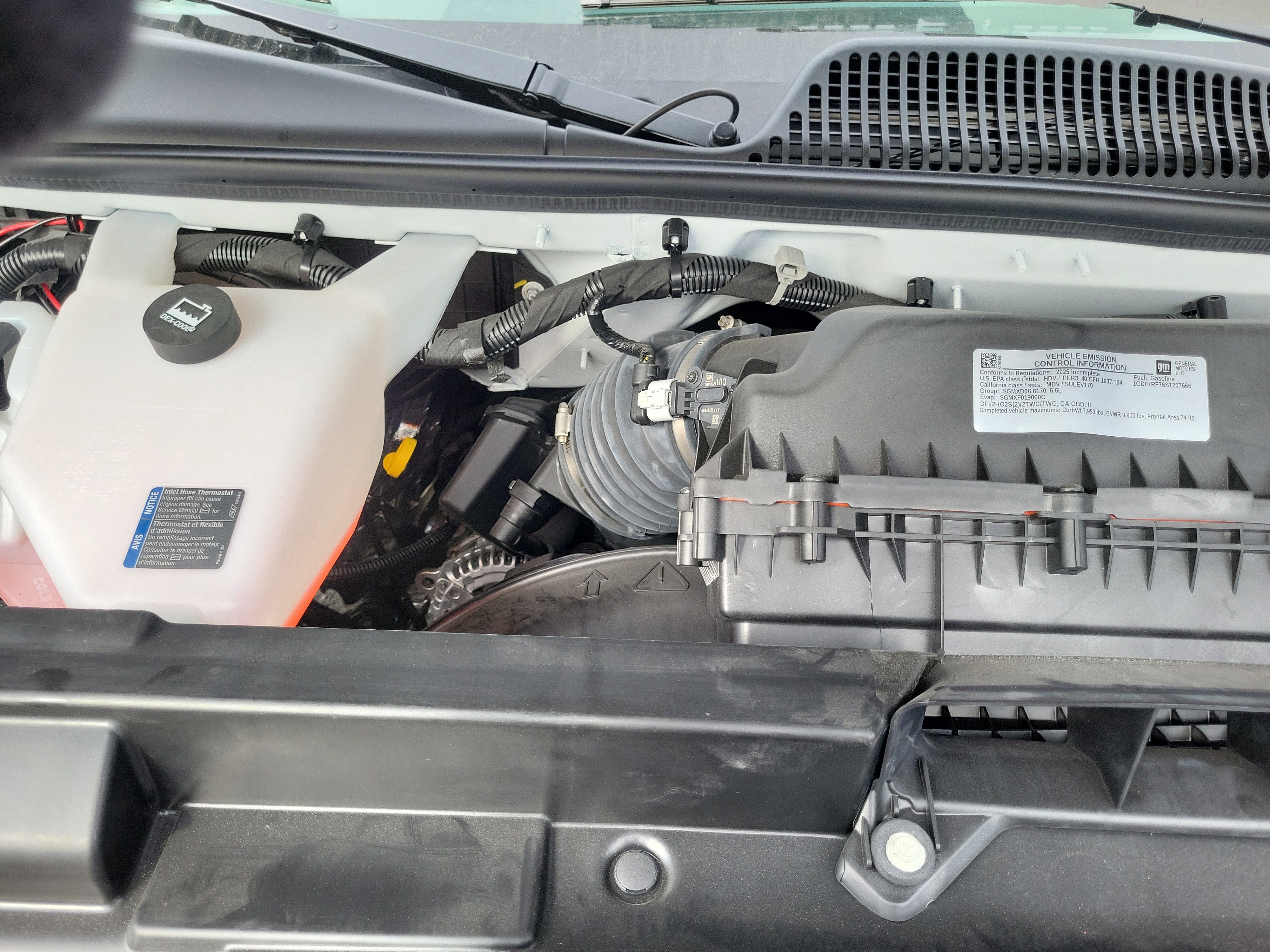 New 2025 GMC Savana 3500 w/ Power Convenience Package image 18