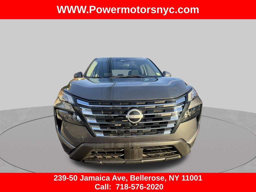 Used 2024 Nissan Rogue SV FWD image 9