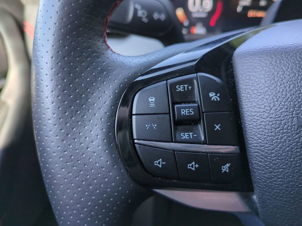 Used 2025 Ford Explorer ST-Line AWD/4WD image 29