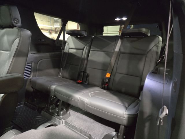 Used 2024 GMC Yukon XL Denali w/ Advanced Technology Package image 36