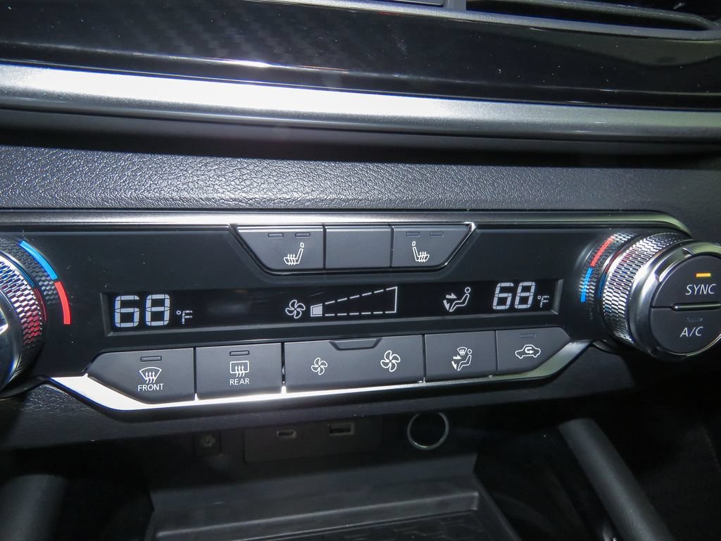 Certified 2025 Nissan Altima 2.5 SR w/ SR Premium Package FWD image 12