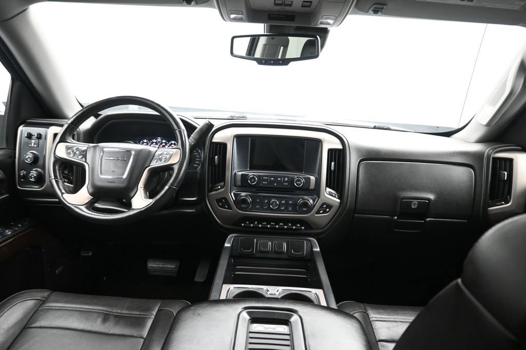 Used 2018 GMC Sierra 1500 Denali w/ Denali Ultimate Package AWD/4WD image 40