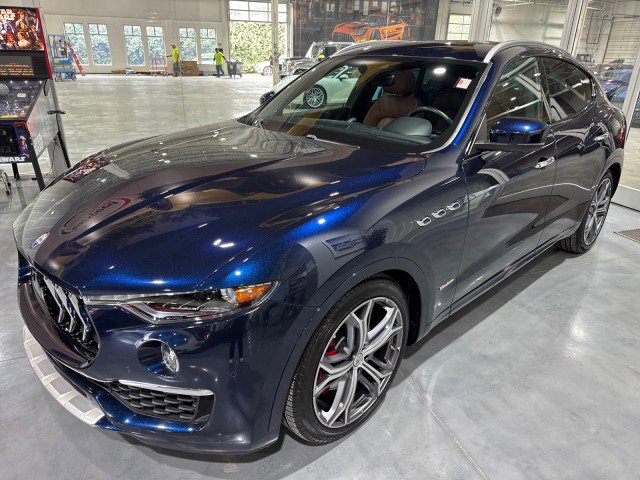 Used 2021 Maserati Levante GranLusso image 18