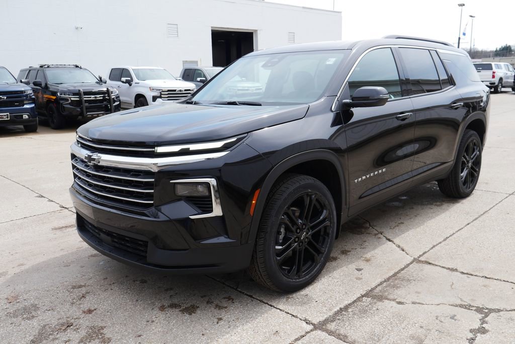 New 2026 Chevrolet Traverse LT w/ LPO, Floor Liner Package image 4