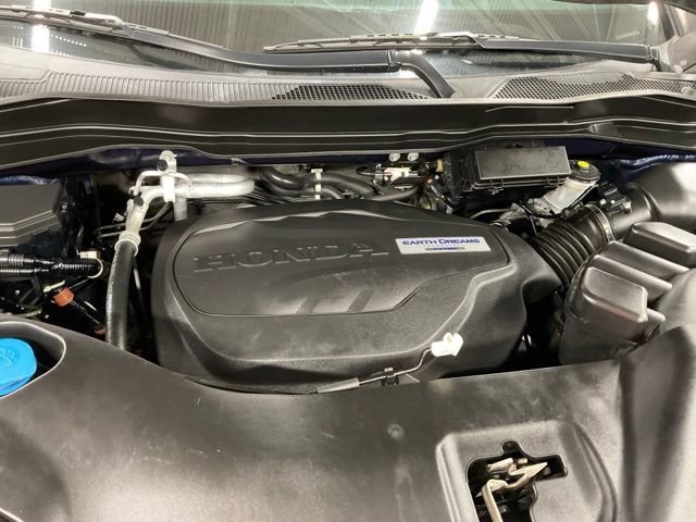 Certified 2017 Honda Pilot Touring image 12
