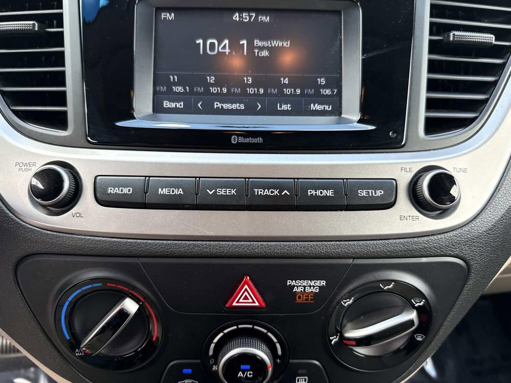 Used 2018 Hyundai Accent SE FWD image 30