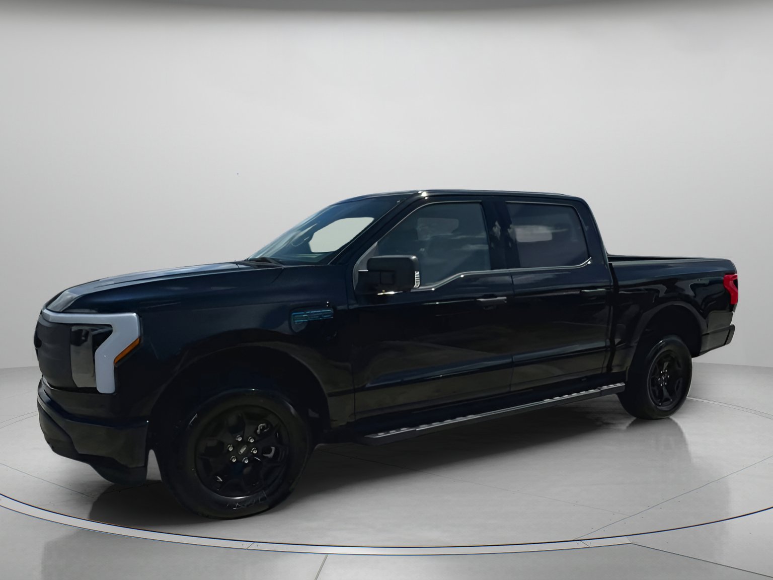 Used 2025 Ford F150 Lightning XLT image 13