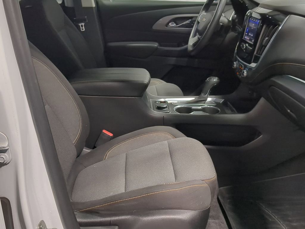 Used 2020 Chevrolet Traverse LS image 33