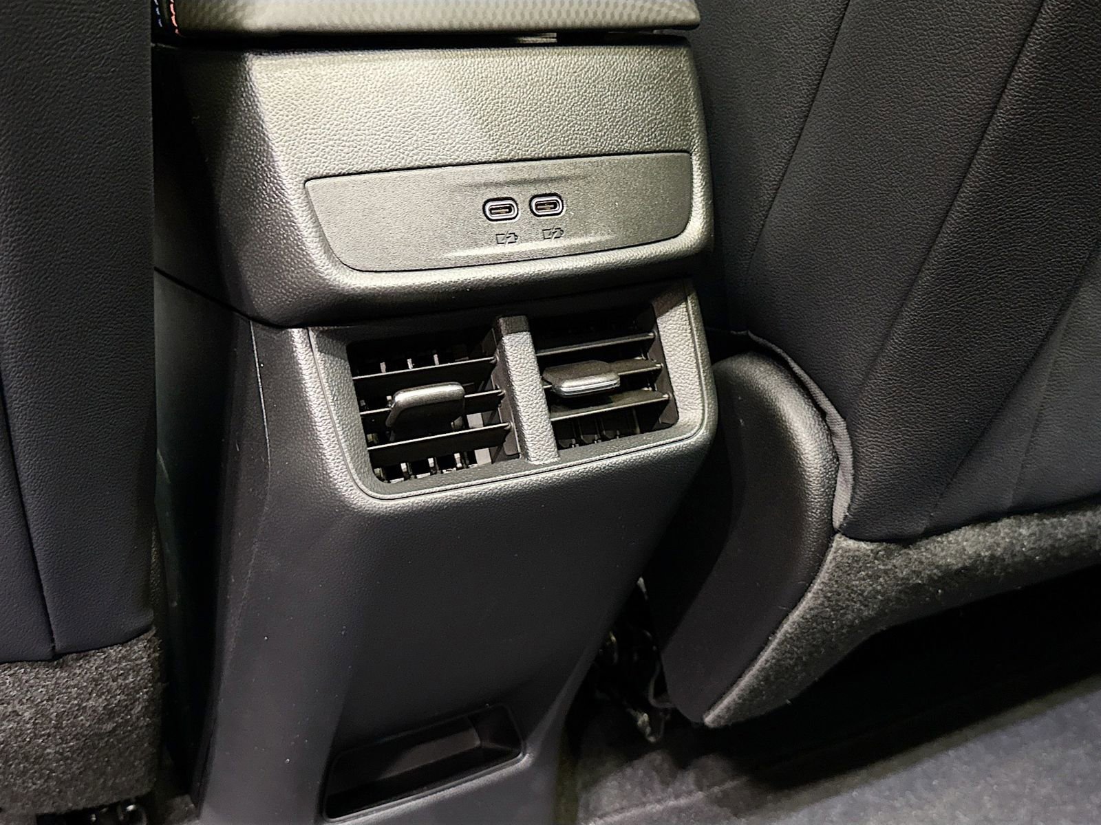 New 2026 Chevrolet Equinox RS w/ Safety and Technology Package AWD/4WD image 30