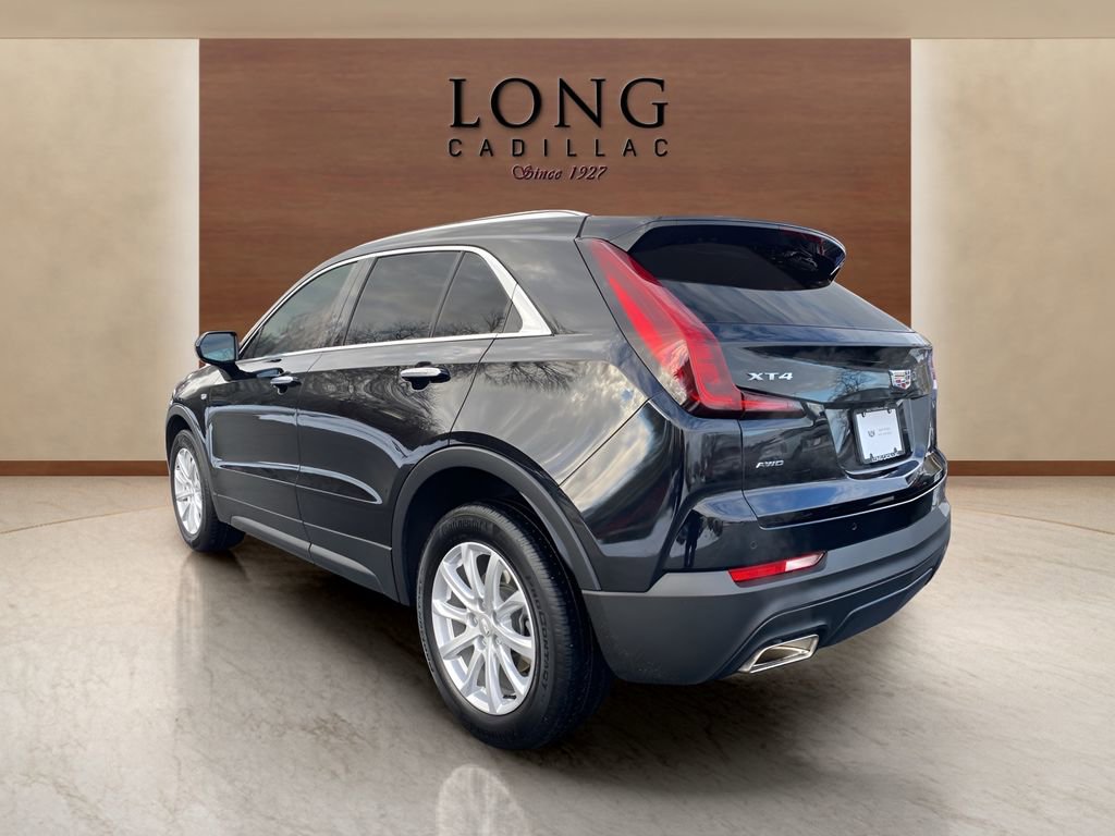 Certified 2023 Cadillac XT4 Luxury w/ Cold Weather Package image 3