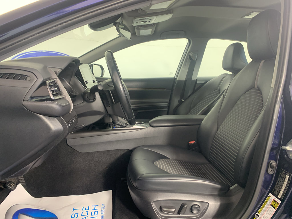 Used 2022 Toyota Camry SE FWD image 15