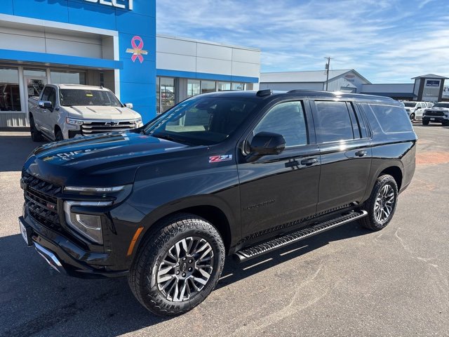 New 2026 Chevrolet Suburban Z71 w/ Z71 Off-Road Package image 2