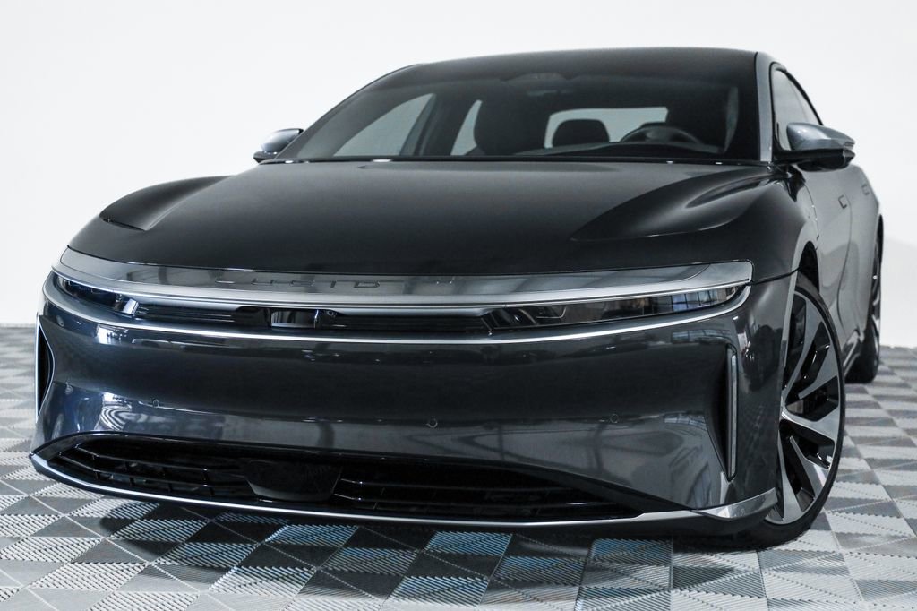 Used 2023 Lucid Air Grand Touring image 12