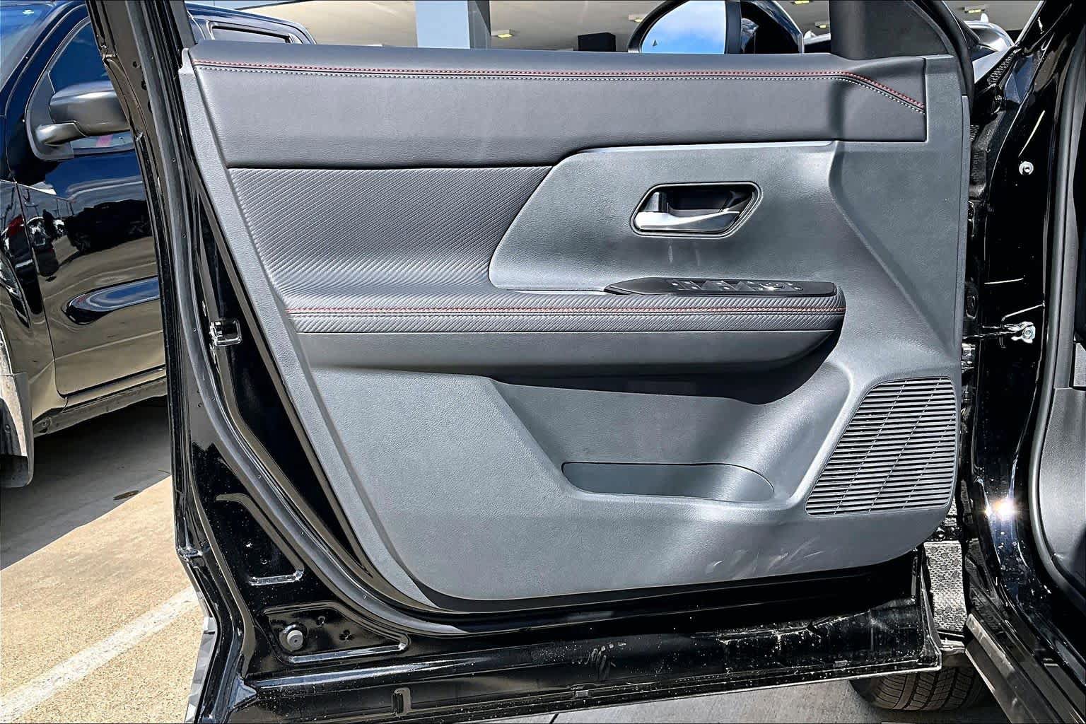 New 2026 Nissan Kicks SR w/ SR Premium Package image 15