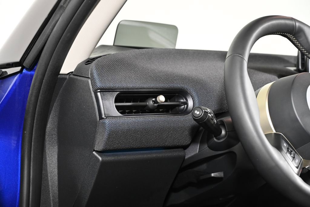 Certified 2025 MINI Cooper S image 21