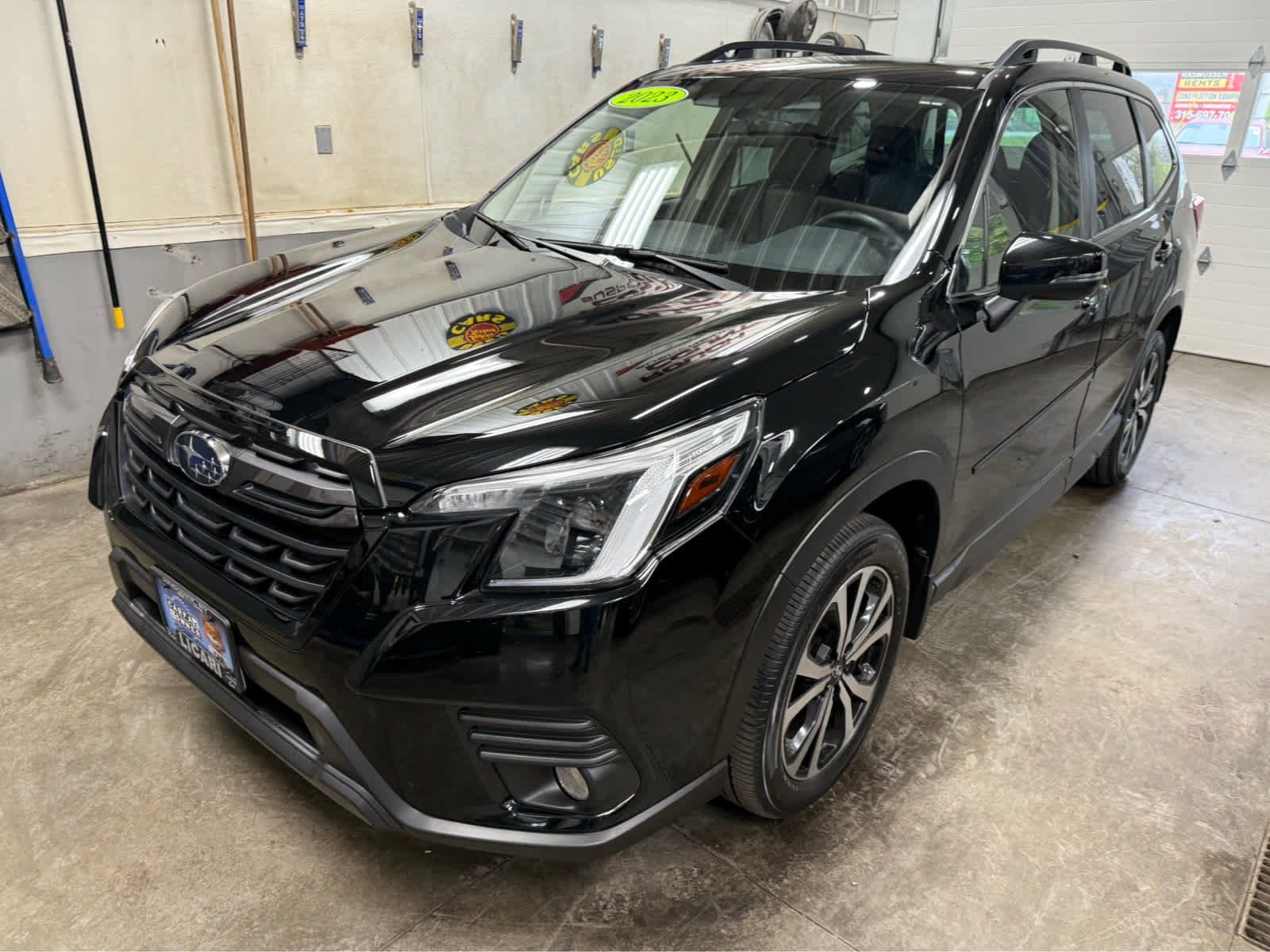 Used 2023 Subaru Forester Limited AWD/4WD image 3