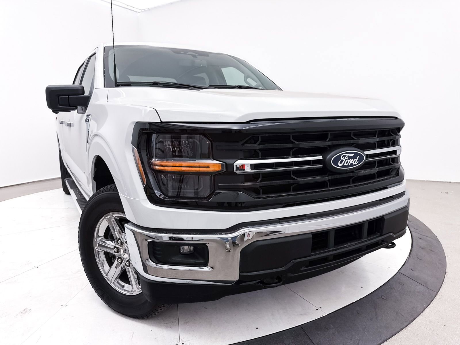 Used 2024 Ford F150 XLT w/ FX4 Off-Road Package image 6