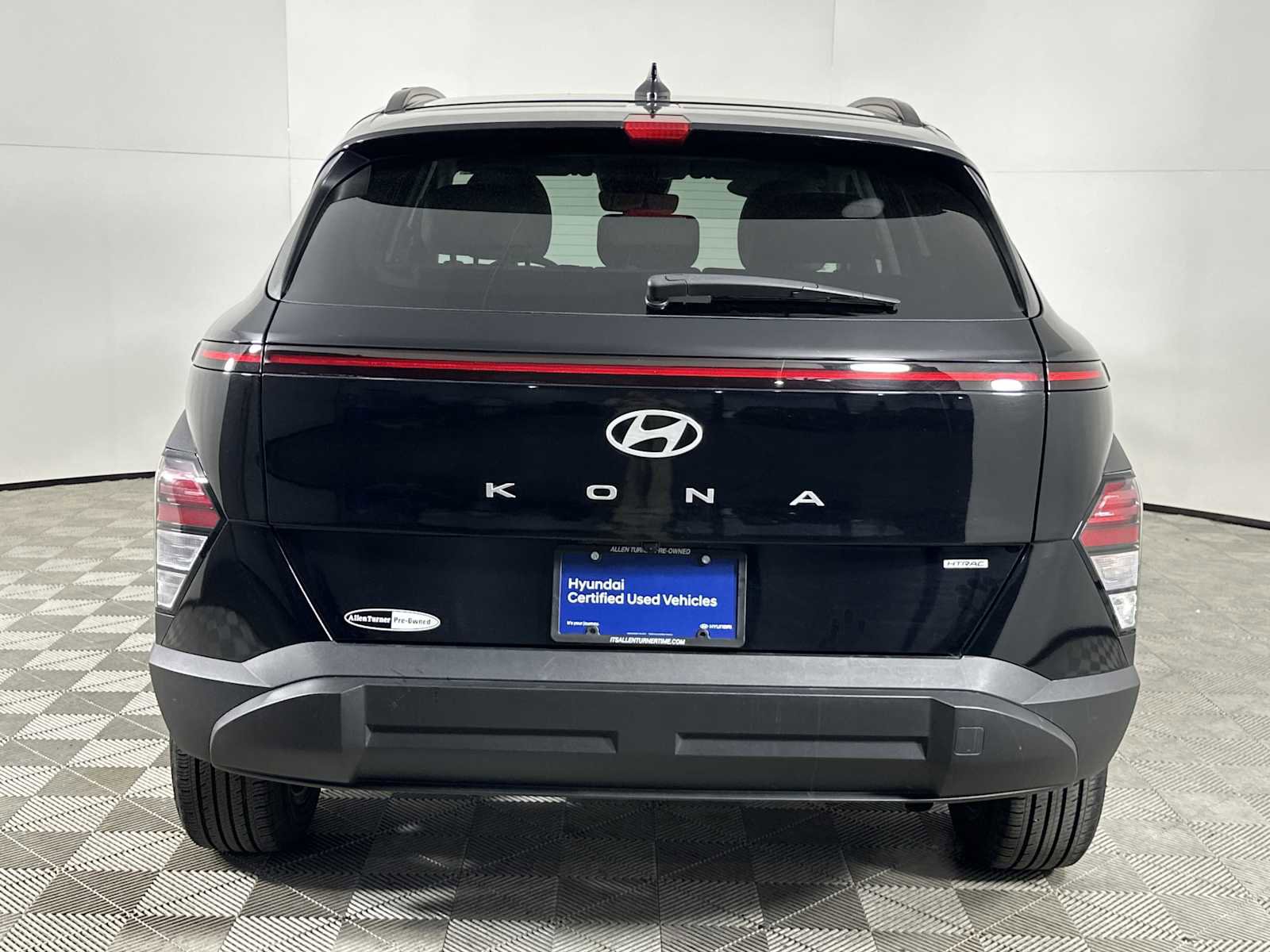 Certified 2024 Hyundai Kona SEL image 7