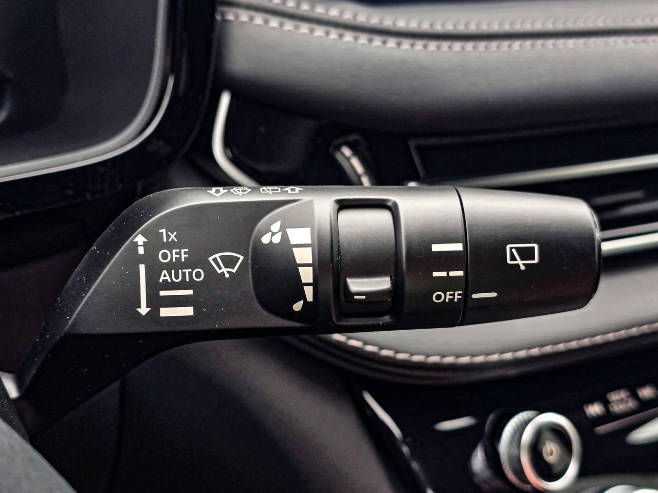 New 2027 INFINITI QX60 Luxe AWD/4WD image 25