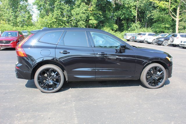 New 2026 Volvo XC60 B5 Ultra w/ Protection Package Premier image 2