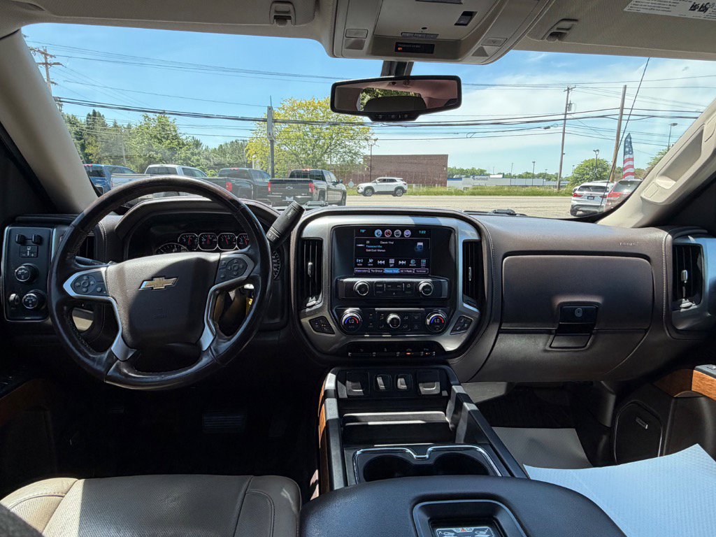 Used 2017 Chevrolet Silverado 1500 LTZ w/ Sport Package AWD/4WD image 14