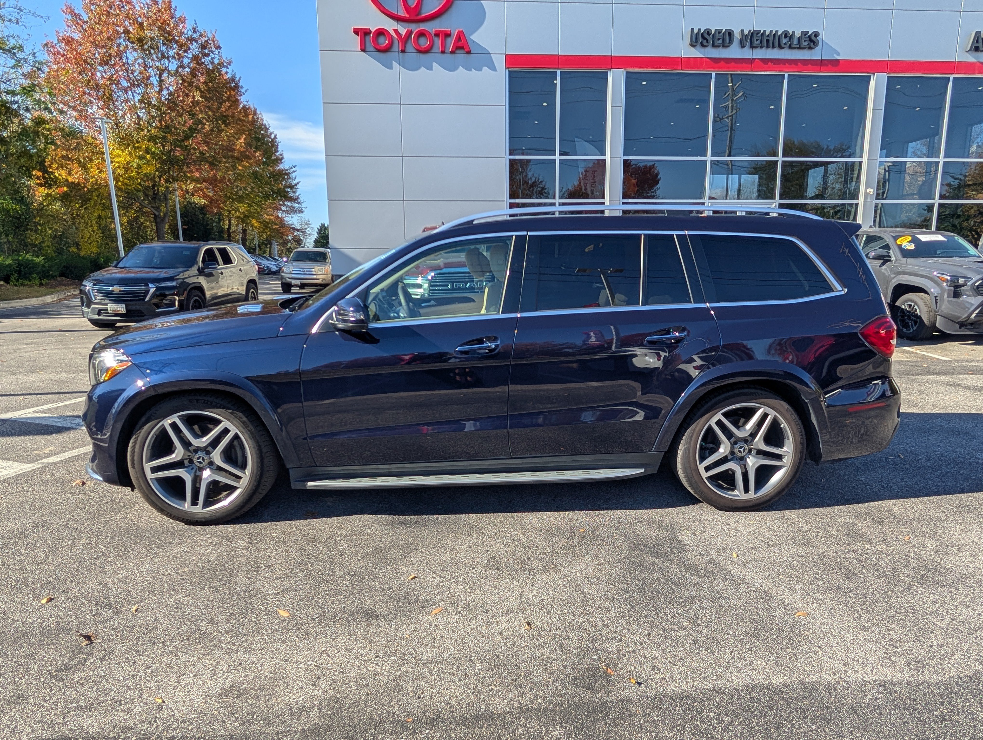 Used 2019 Mercedes-Benz GLS 550 4MATIC image 6