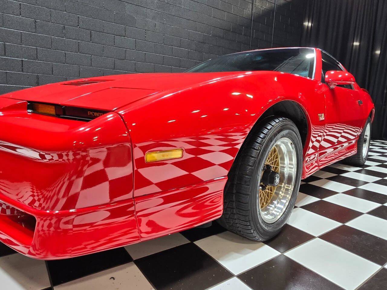 Used 1987 Pontiac Firebird Trans Am image 16