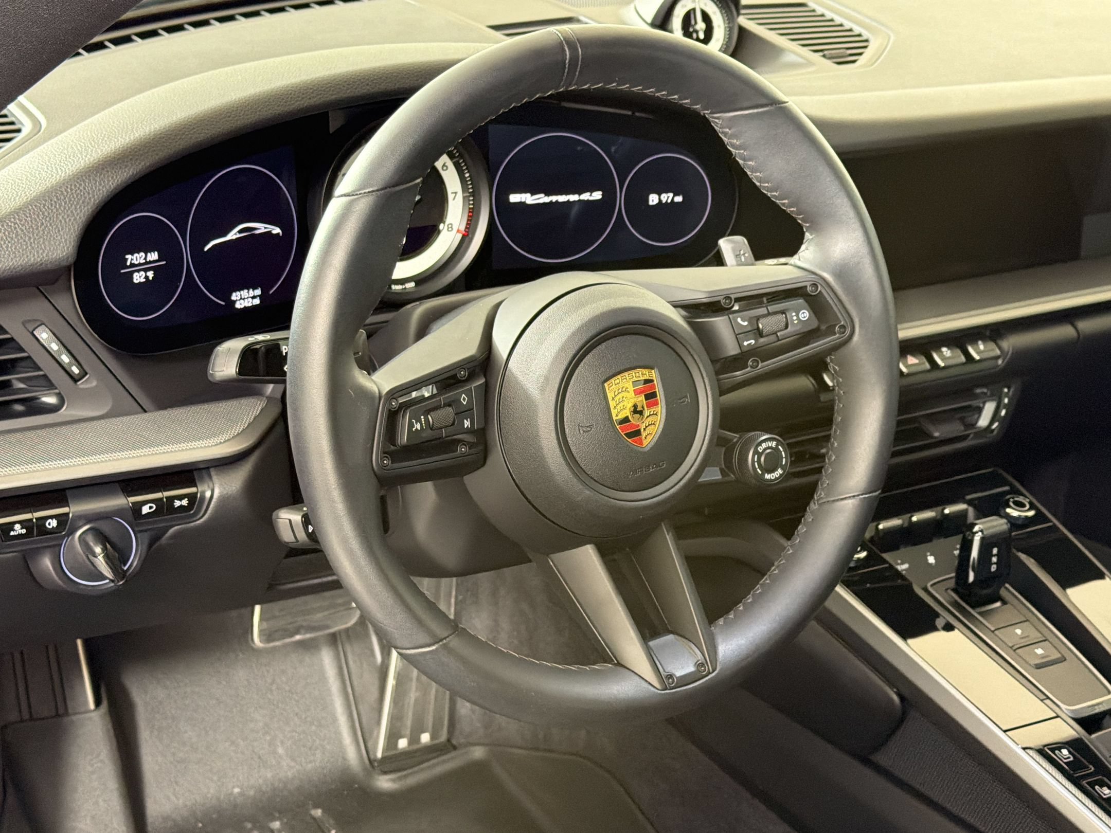 Certified 2020 Porsche 911 Carrera 4S AWD/4WD image 32