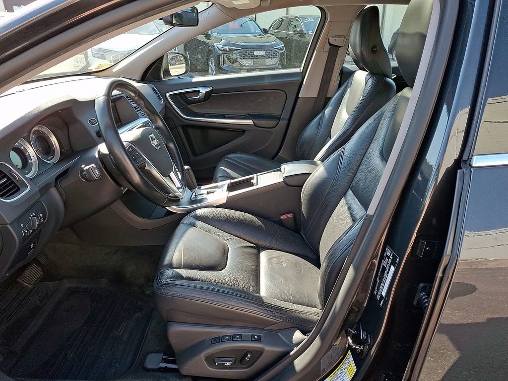Used 2012 Volvo S60 T5 w/ Climate Pkg FWD image 14