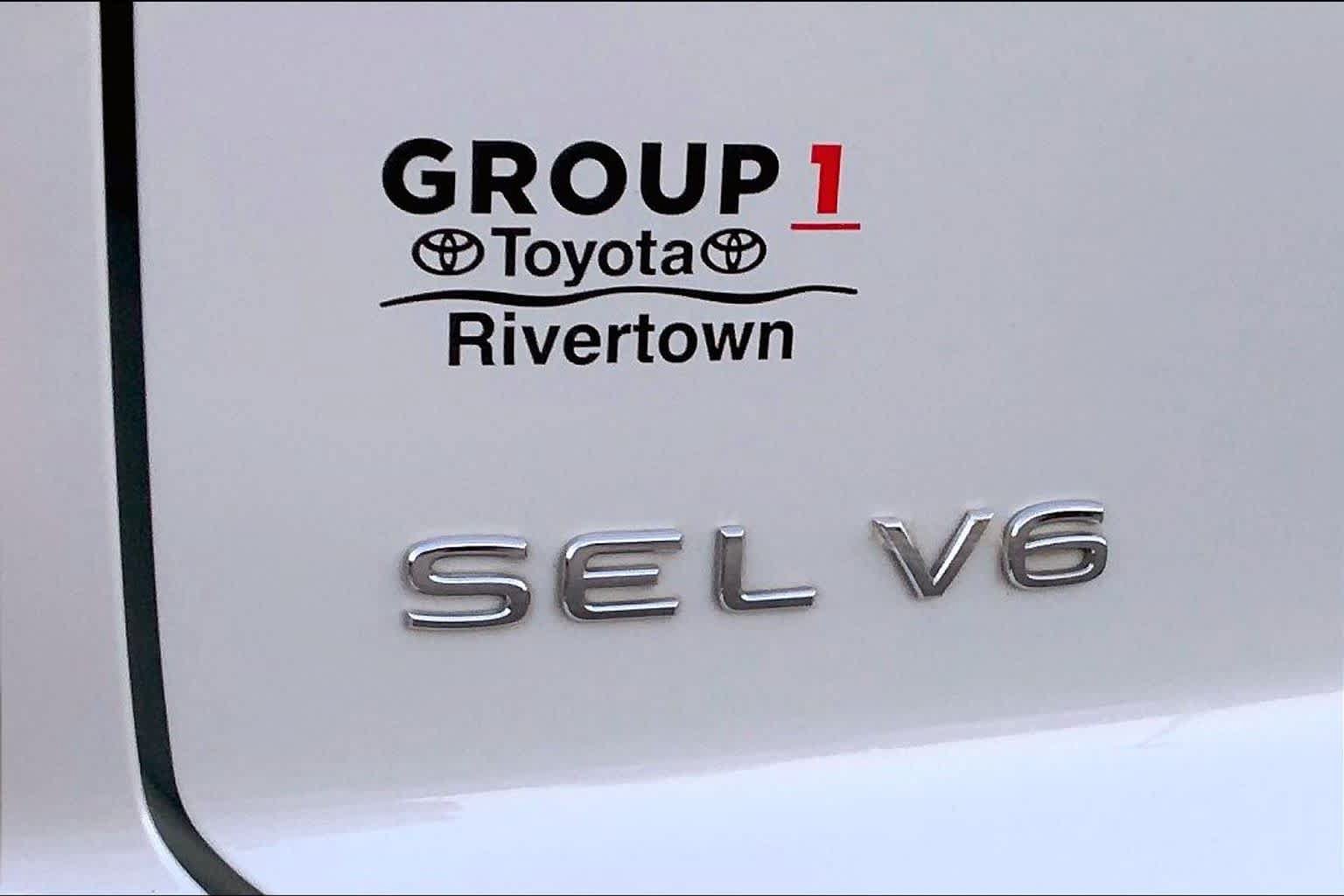 Used 2023 Volkswagen Atlas Cross Sport SEL Premium R-Line AWD/4WD image 26