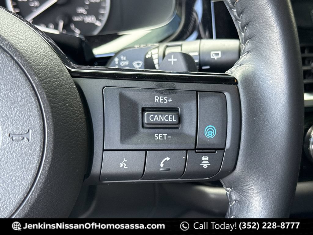 Certified 2022 Nissan Pathfinder SL w/ SL Premium Package FWD image 44