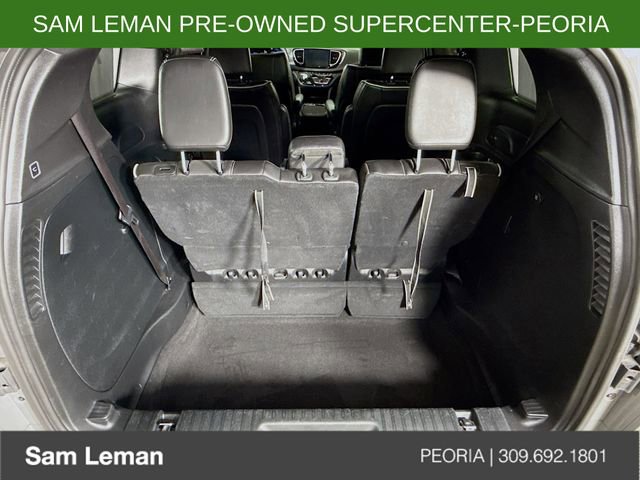 Used 2025 Chrysler Pacifica Limited FWD image 27