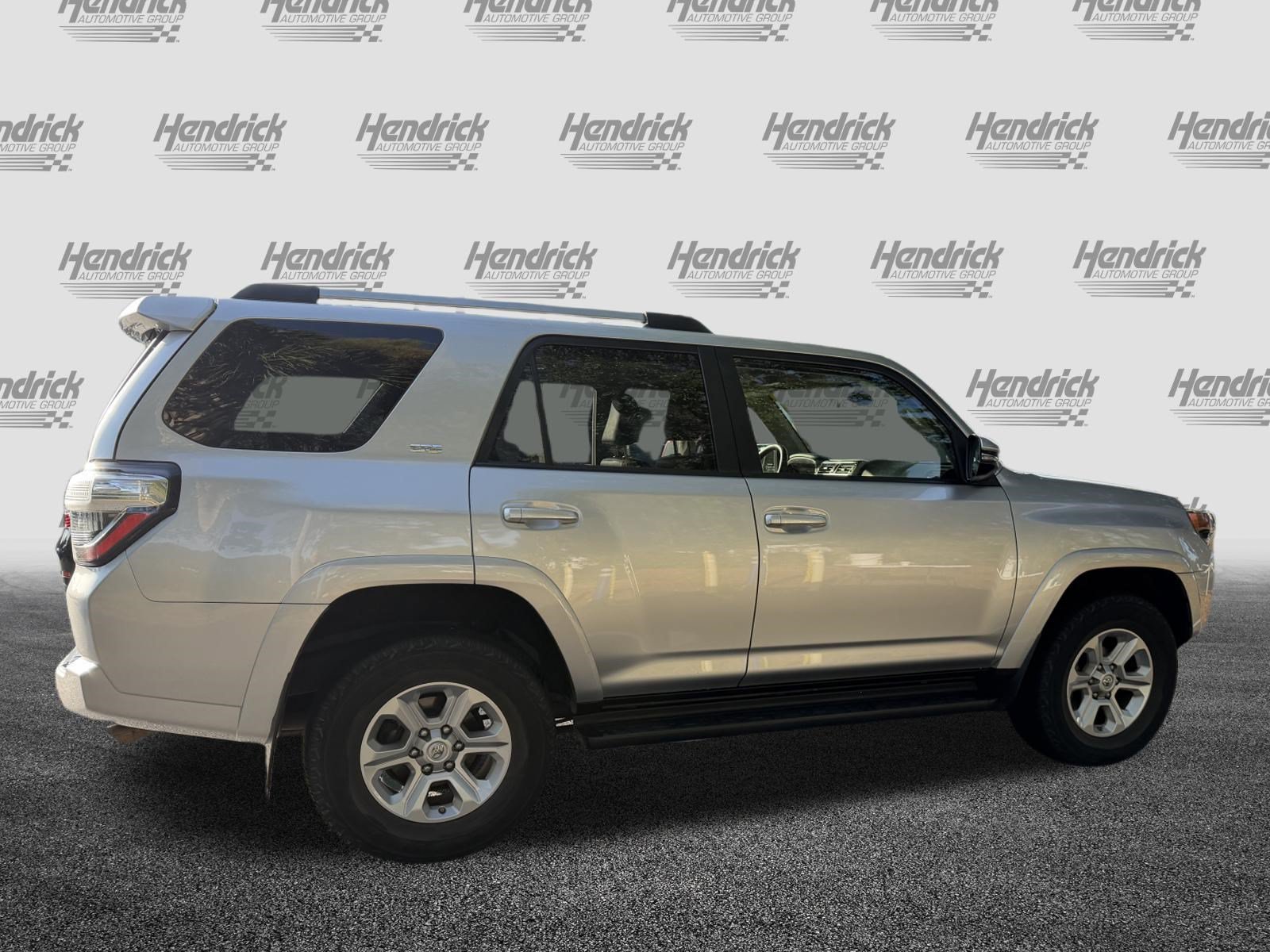 Used 2020 Toyota 4Runner SR5 Premium w/ Moonroof Package AWD/4WD image 10