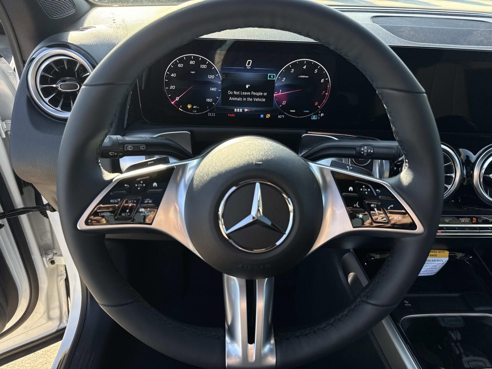 New 2026 Mercedes-Benz GLB 250 4MATIC image 14