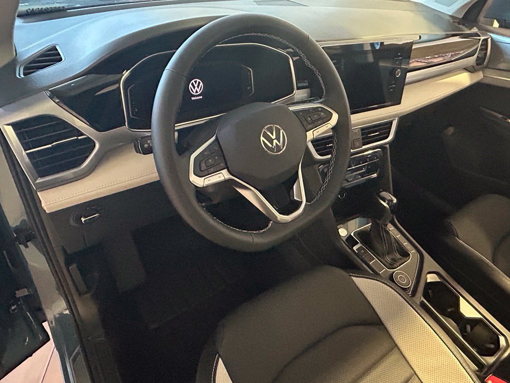 New 2026 Volkswagen Taos SEL AWD/4WD image 17