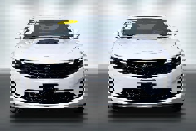 Used 2023 Chevrolet Camaro LT w/ Technology Package image 2